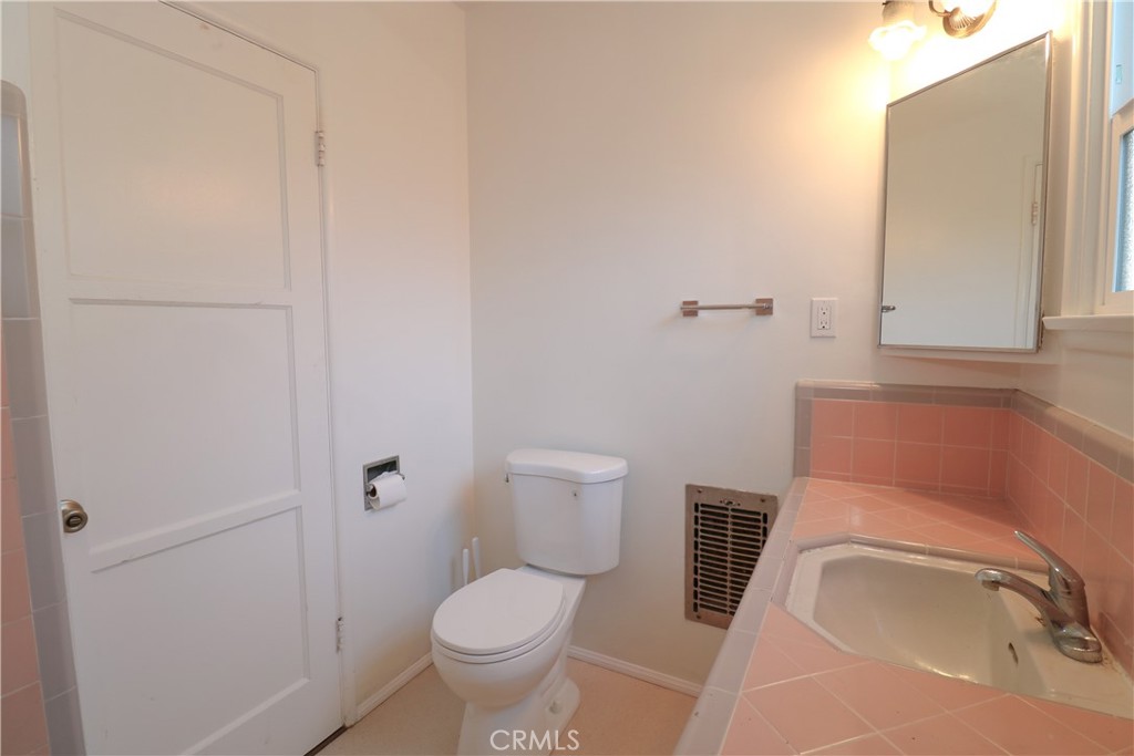 12421 Floral Property Photo 45