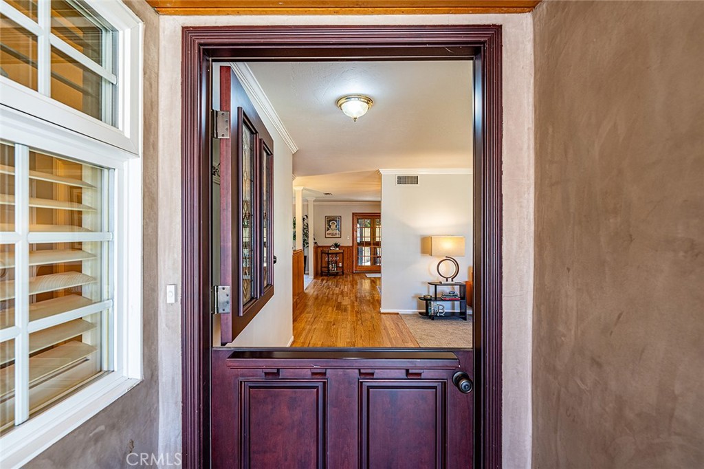 3541 Goldenrod Property Photo 3