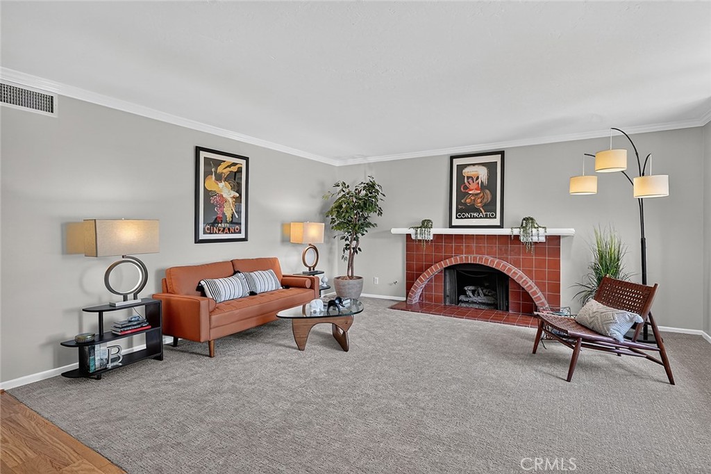 3541 Goldenrod Property Photo 5