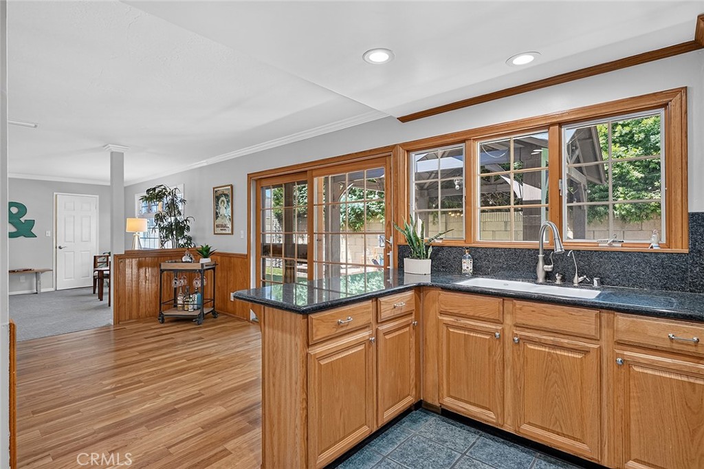 3541 Goldenrod Property Photo 8