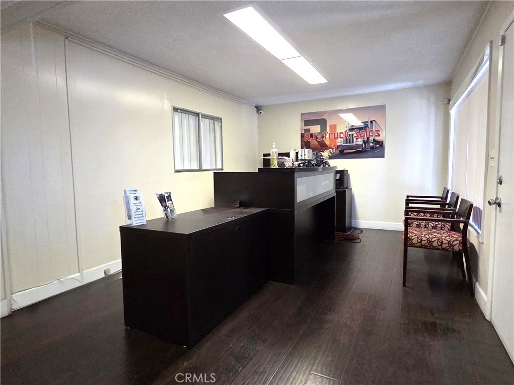 13435 Imperial Highway Property Photo 12