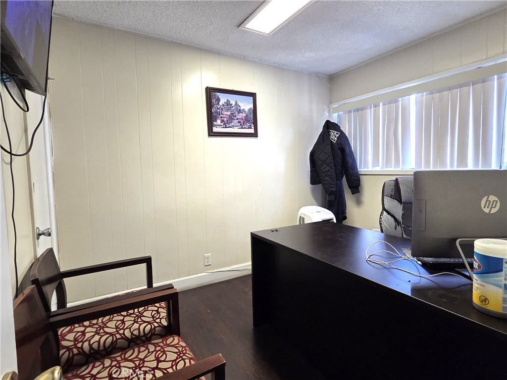 13435 Imperial Highway Property Photo 14