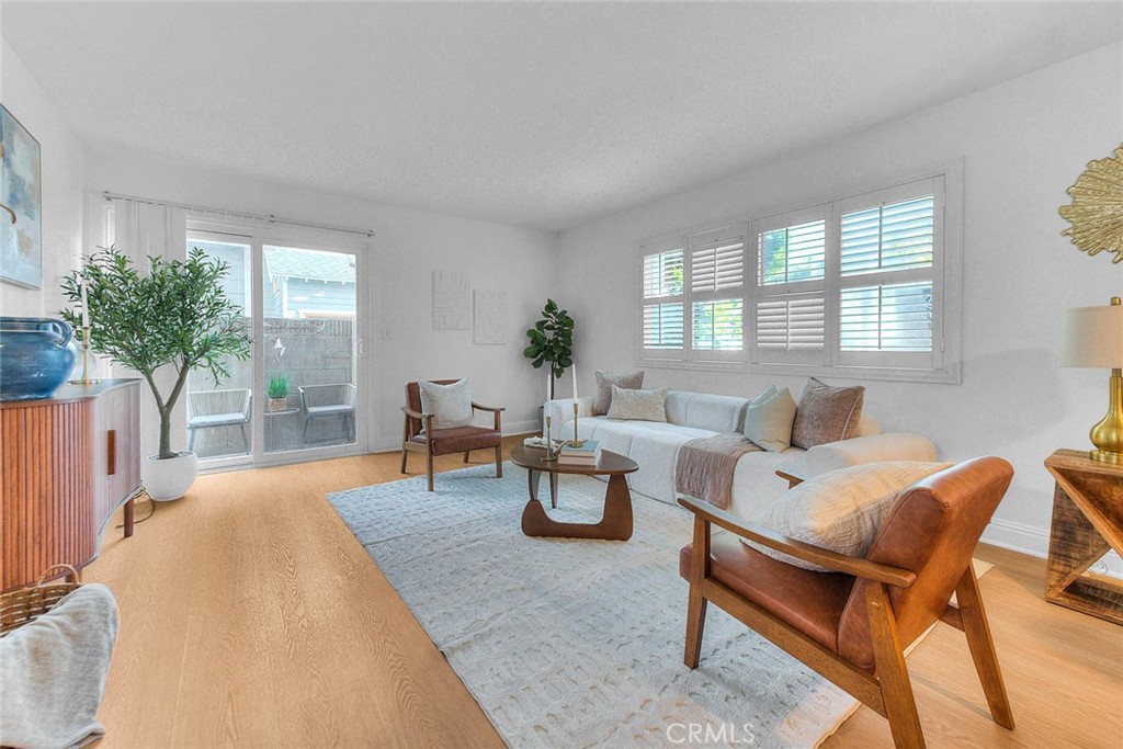 353 N Colorado 101 Property Photo 1