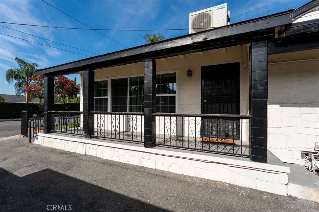 4327 E Philo Property Photo 4