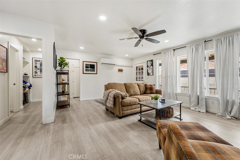 4327 E Philo Property Photo 12