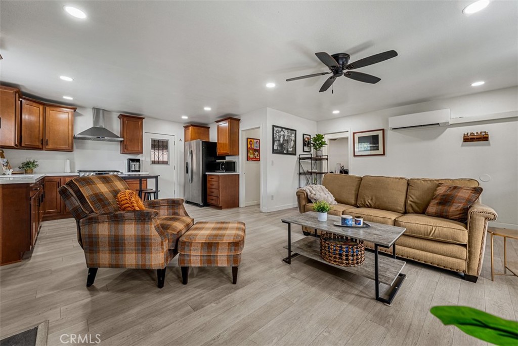 4327 E Philo Property Photo 14