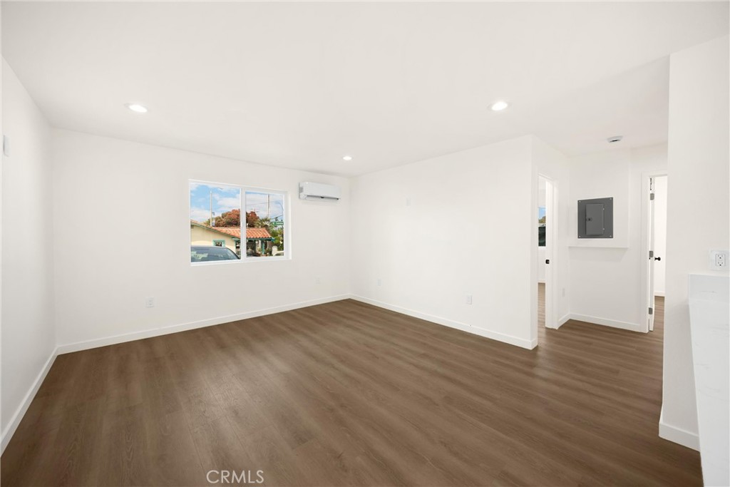 102 E Avenida San Gabriel Property Photo 16