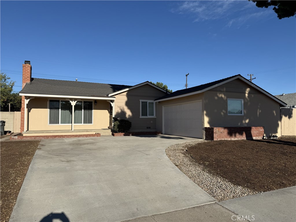 7432 El Chino Circle Property Photo 1