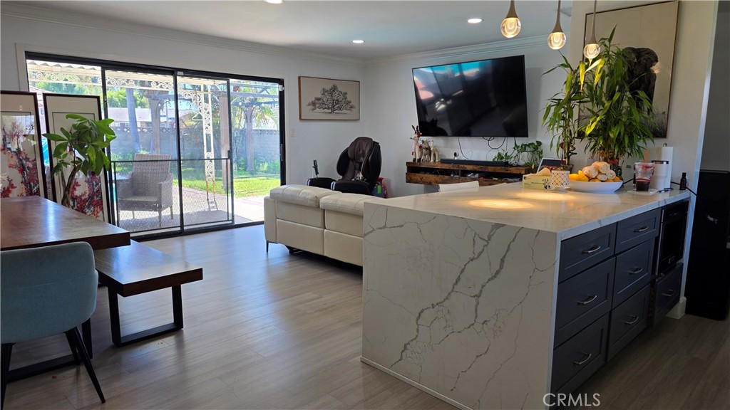 7100 El Rey Property Photo 3