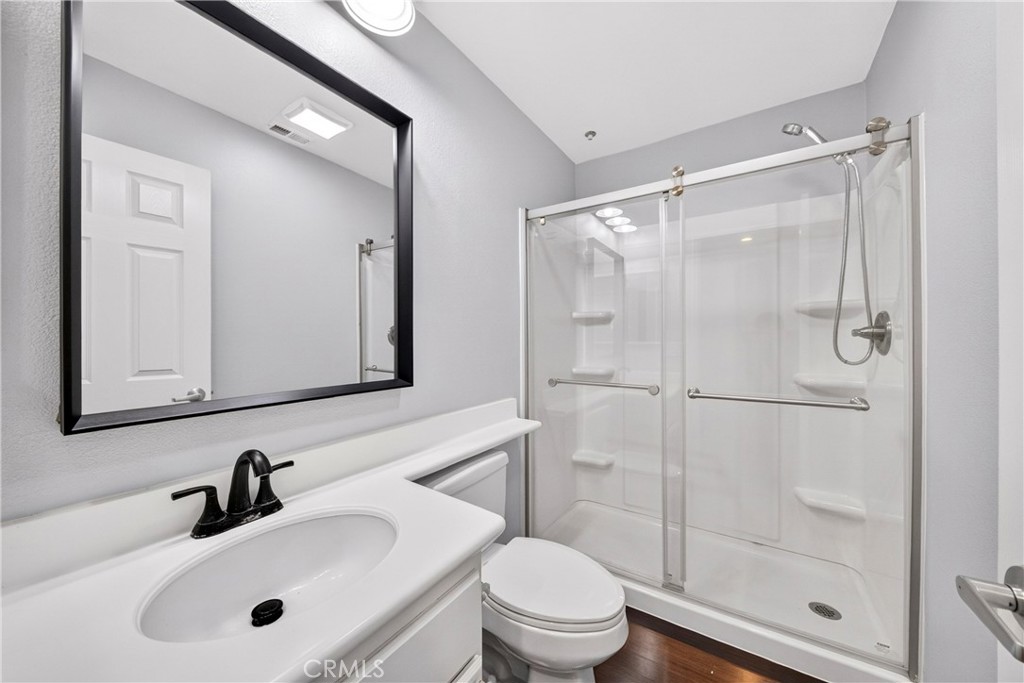 2260 Clark Property Photo 4