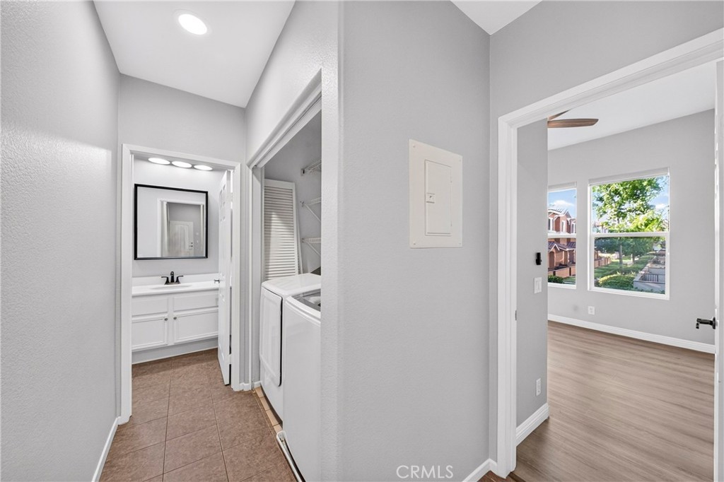 2260 Clark Property Photo 12