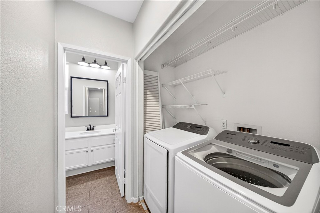 2260 Clark Property Photo 13
