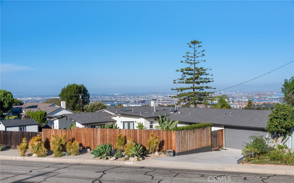 29417 N Enrose Avenue Property Photo 14