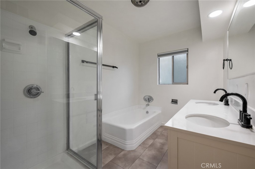 29417 N Enrose Avenue Property Photo 24