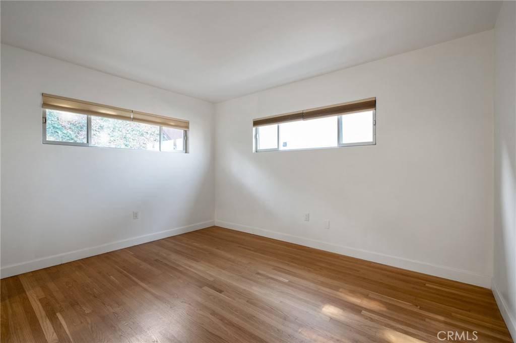 29417 N Enrose Avenue Property Photo 27