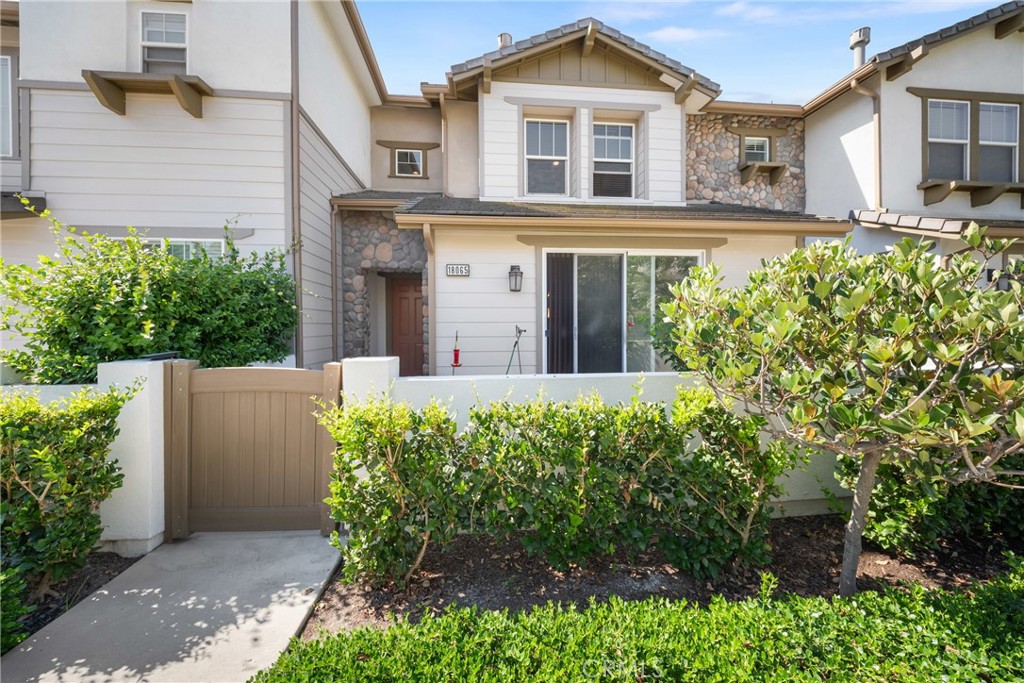 18065 Magee Property Photo 4