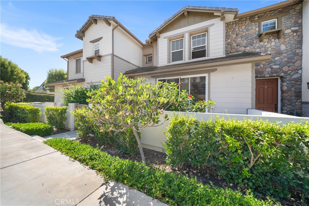 18065 Magee Property Photo 6