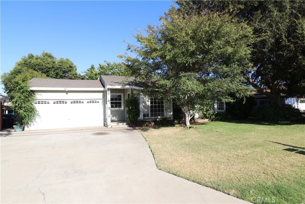 12942 Yorba Property Photo 1