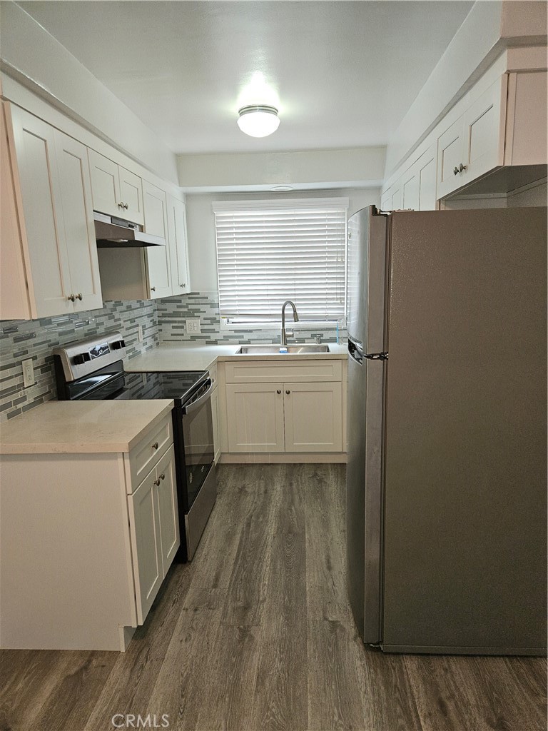 1724 E 1st 3 Property Photo 9