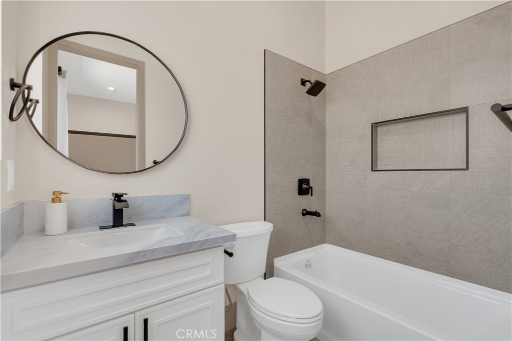 8224 Starr Street Property Photo 7