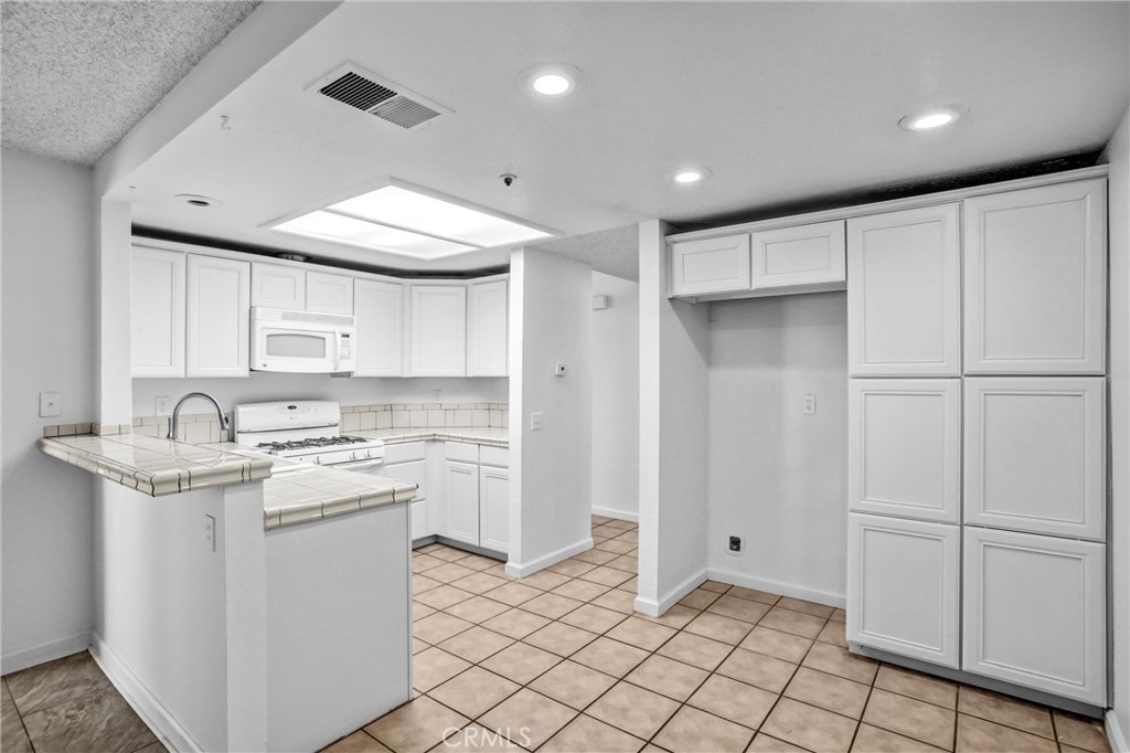 6565 Sonoma Avenue Property Photo 10