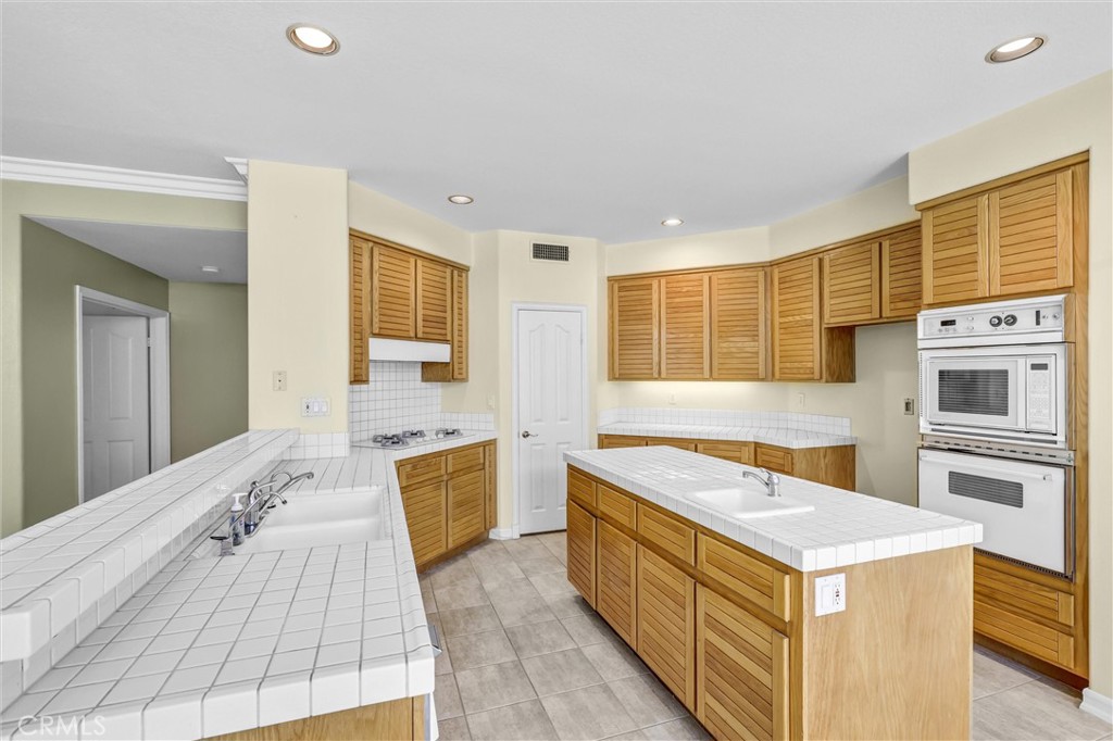 4824 Firenza Drive Property Photo 16