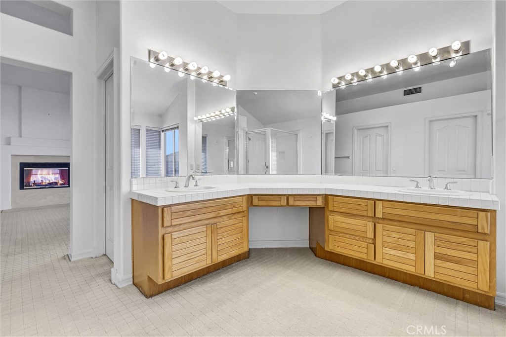 4824 Firenza Drive Property Photo 38