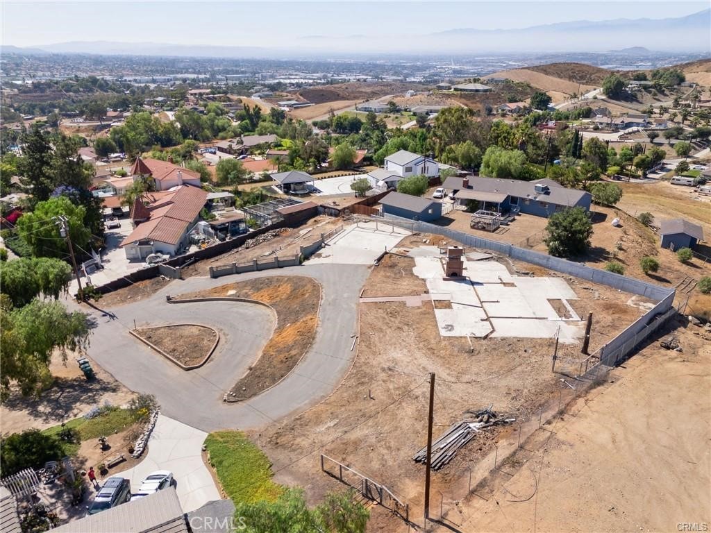 7800 View Property Photo 6