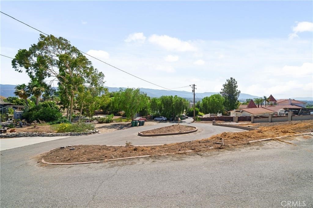 7800 View Property Photo 9