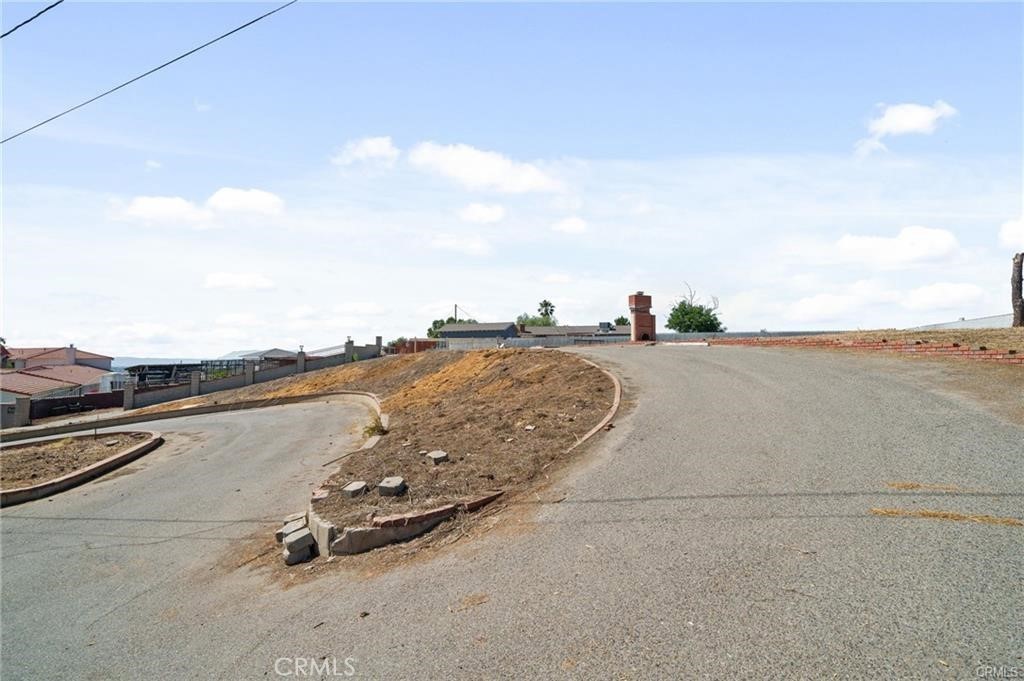 7800 View Property Photo 10