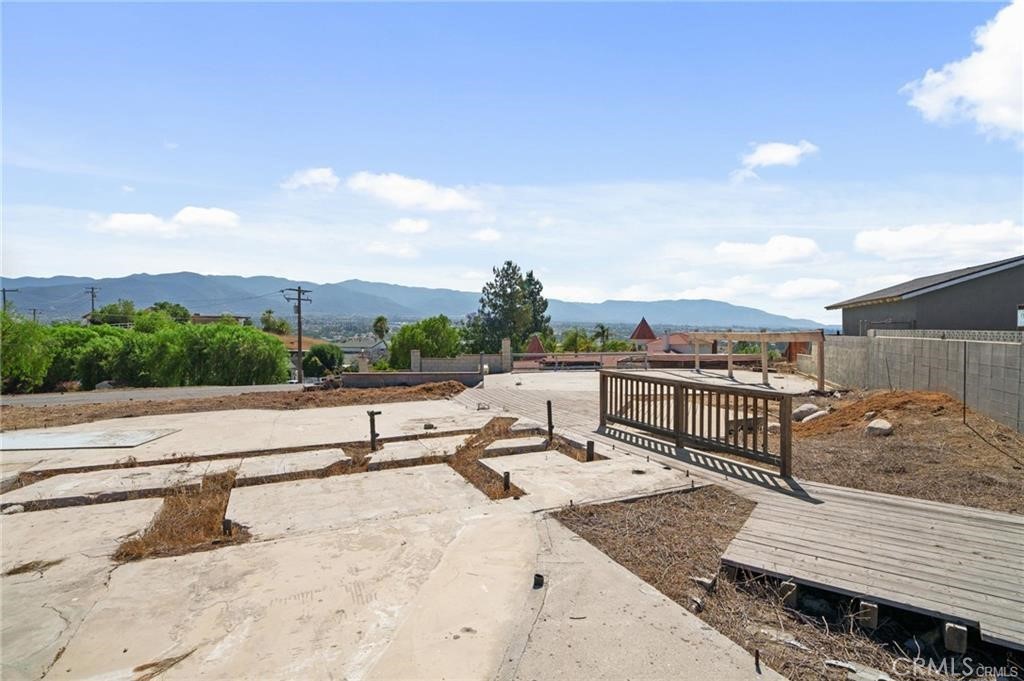 7800 View Property Photo 13
