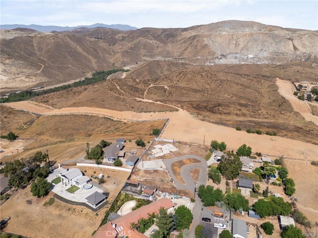 7800 View Property Photo 15