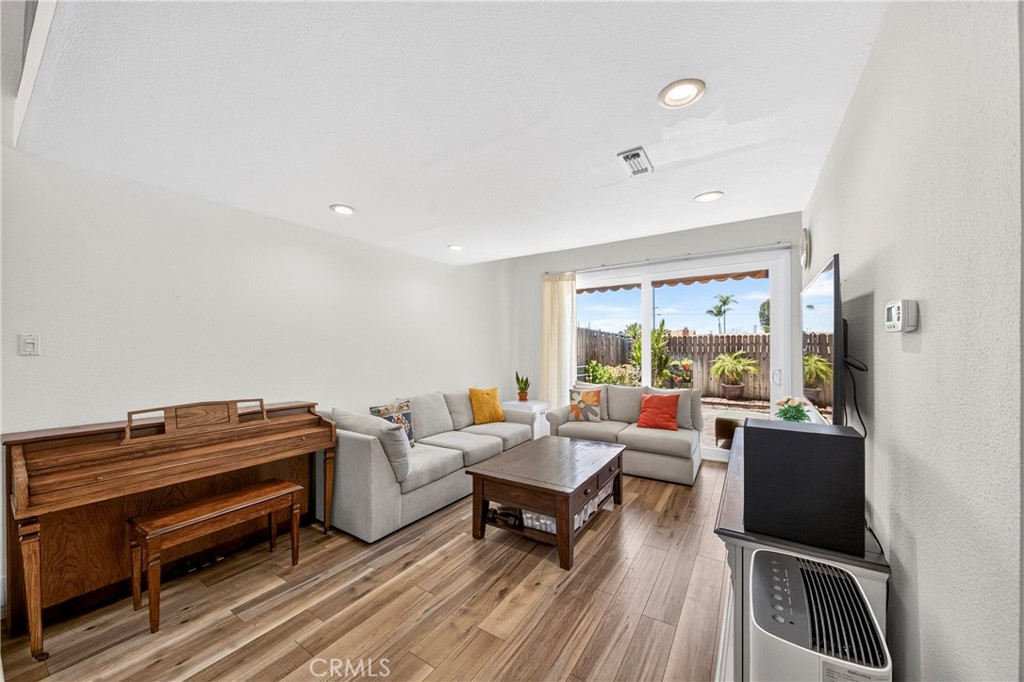 6340 Sonora Property Photo 4