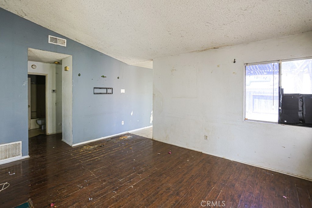 2760 Condor Creek Property Photo 4