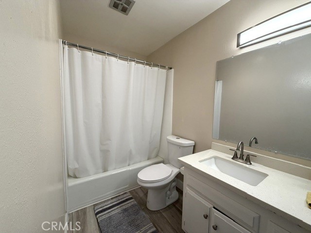 1000 W Macarthur Boulevard 84 Property Photo 8