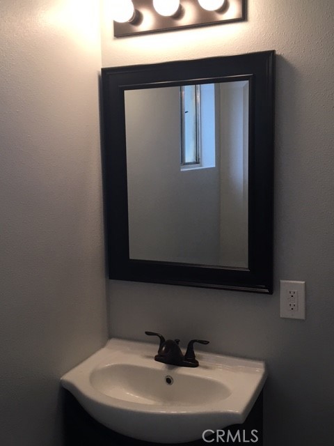 1634 W Parade Property Photo 6