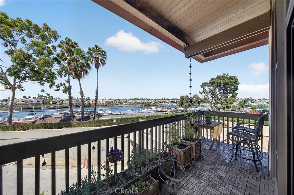 5201 S Marina Pacifica Drive S Property Photo 2