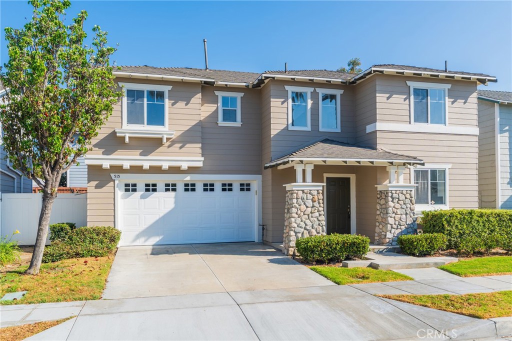 515 E Cypress Property Photo 4