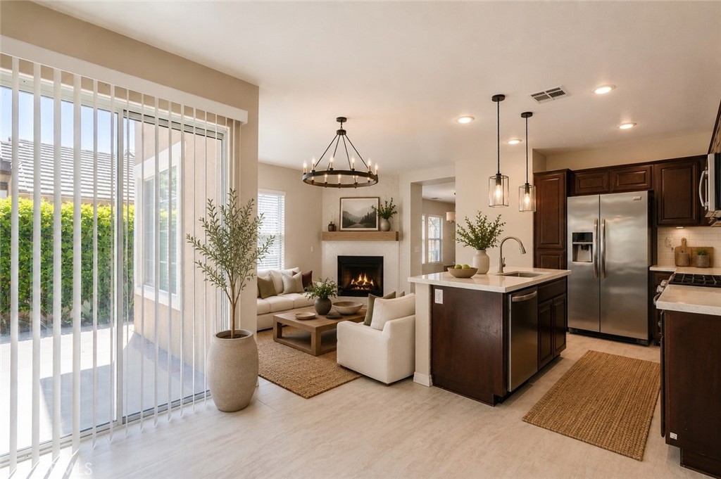 428 Condor Property Photo 4