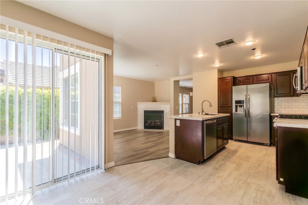 428 Condor Property Photo 5