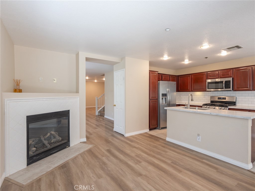 428 Condor Property Photo 8