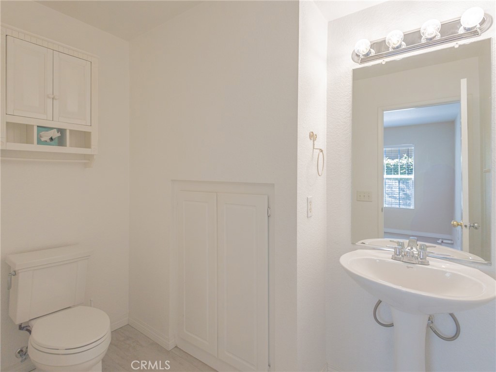 428 Condor Property Photo 15