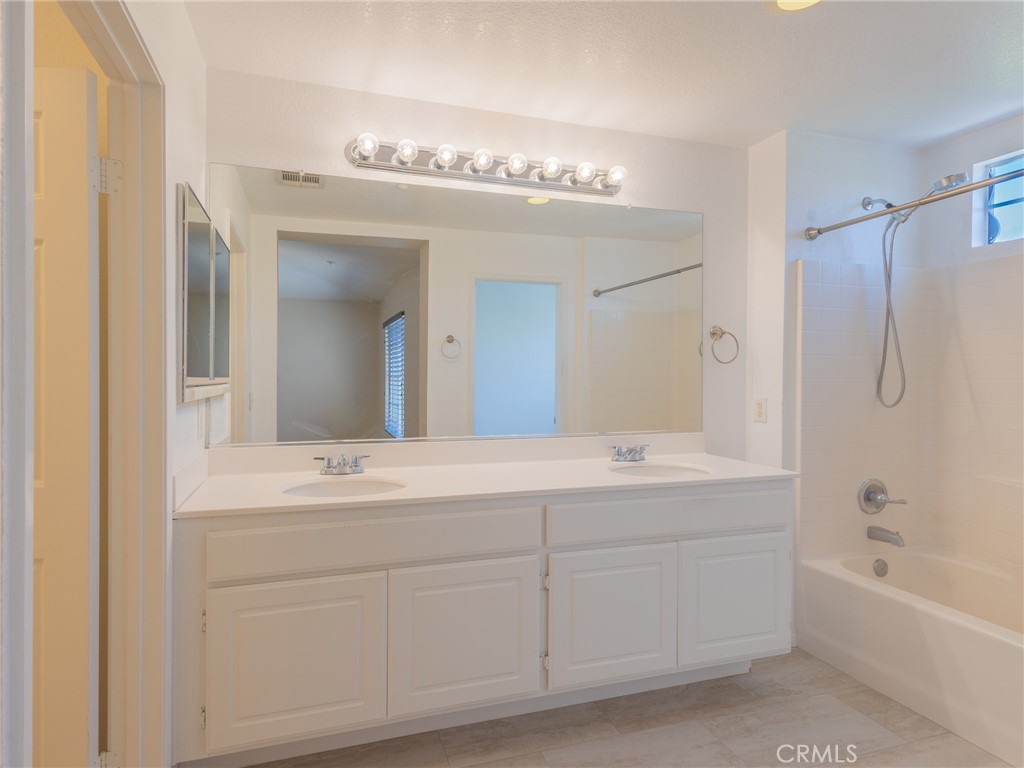428 Condor Property Photo 16