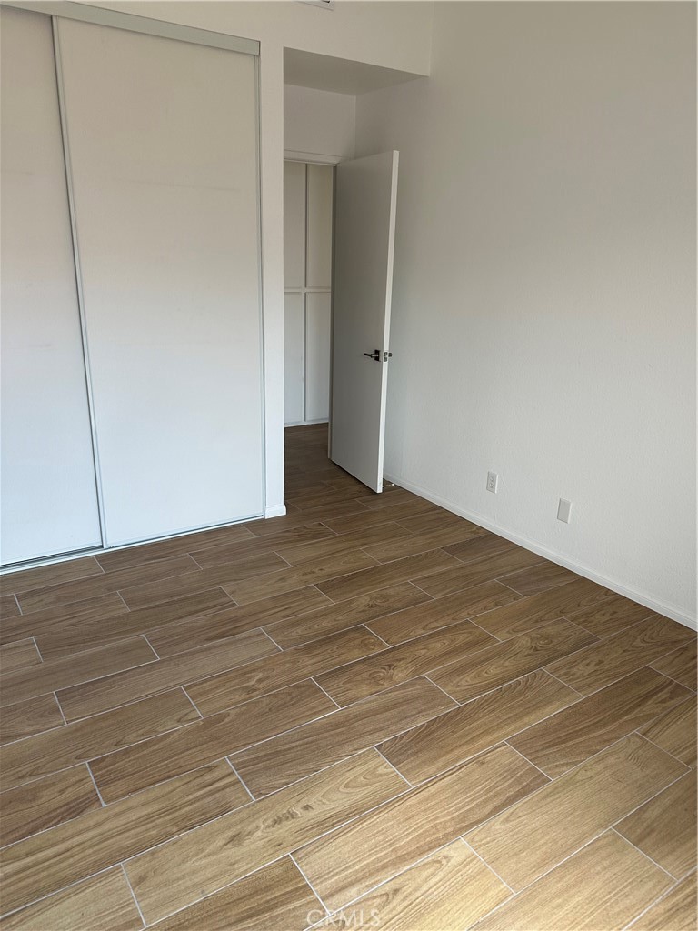 2674 Clarendon, B Avenue Property Photo 10