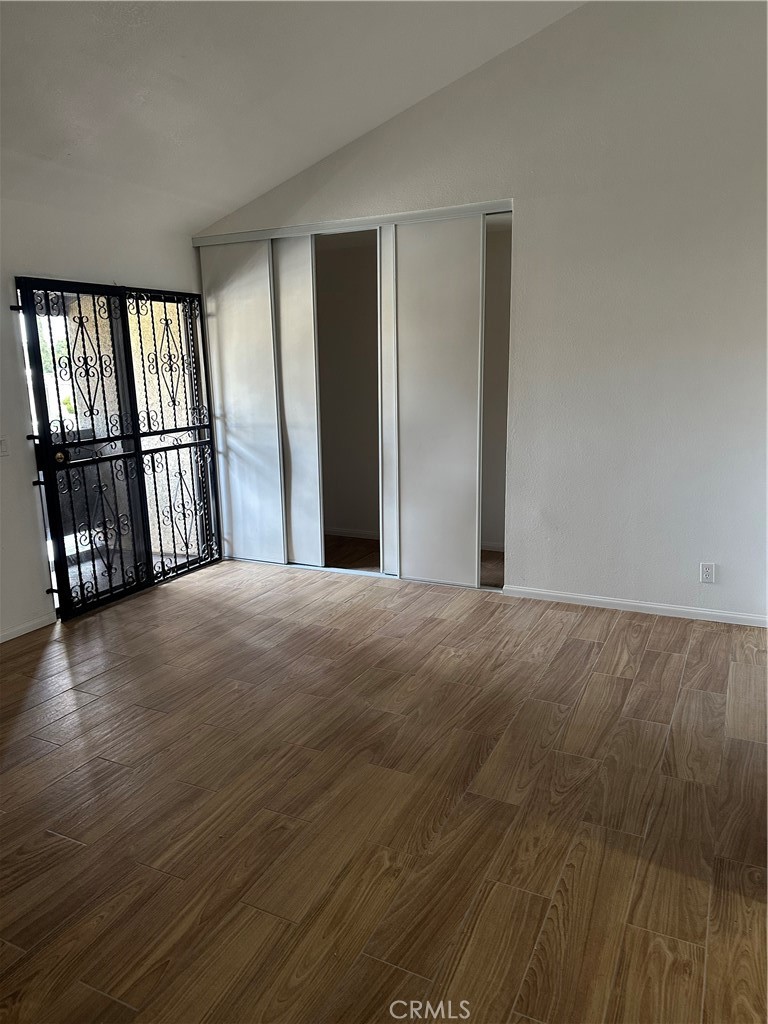 2674 Clarendon, B Avenue Property Photo 13