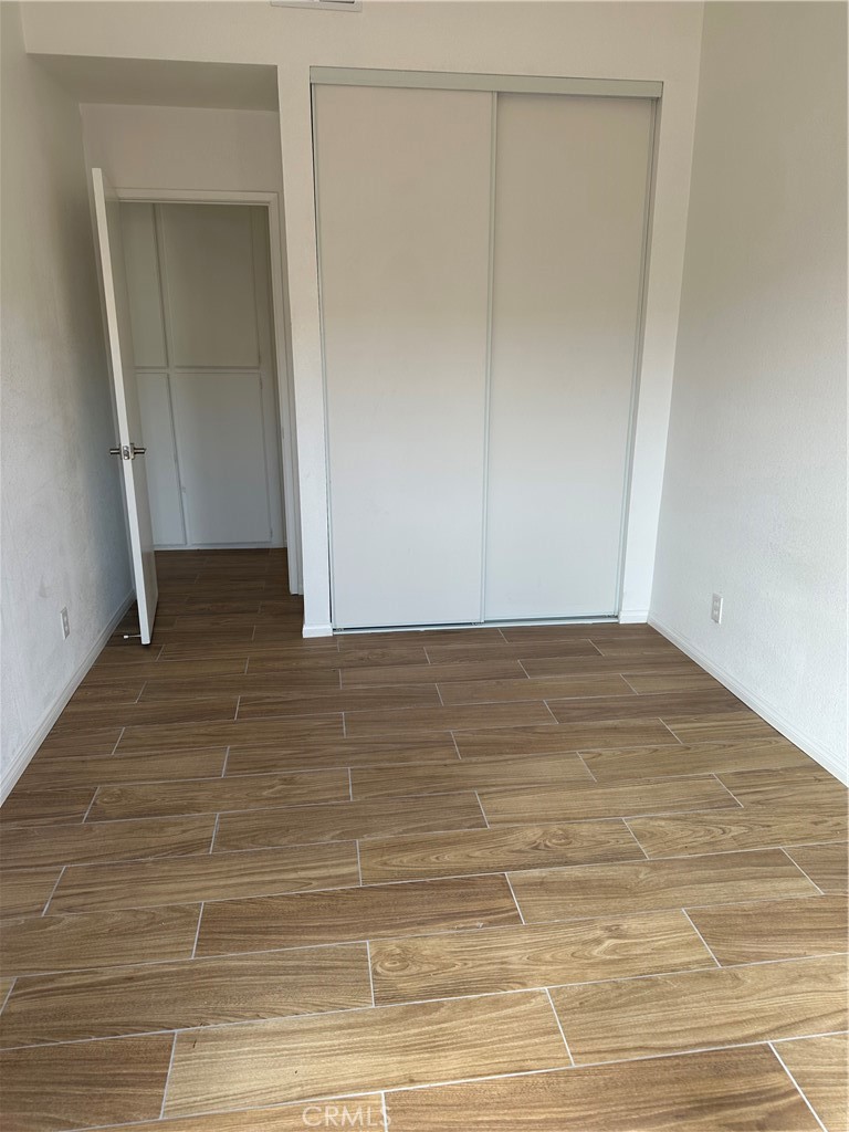 2674 Clarendon, B Avenue Property Photo 14