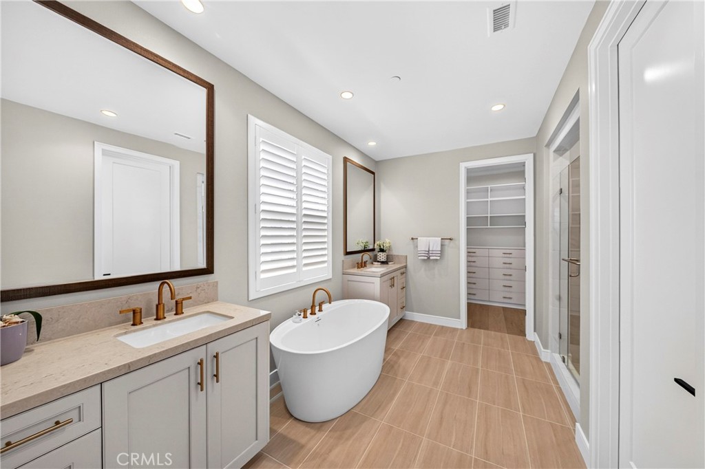 142 Sabbia Property Photo 32