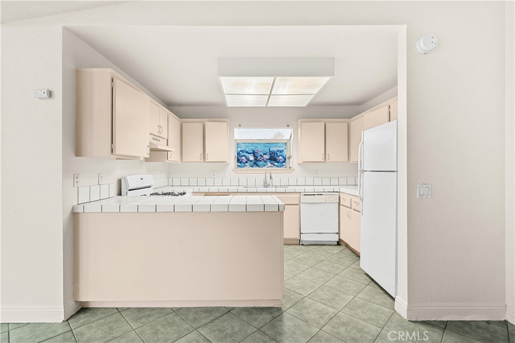 2101 Forry Property Photo 7