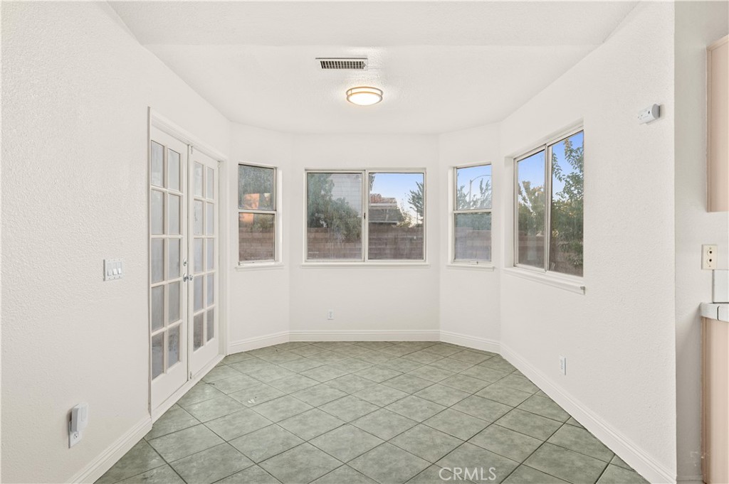 2101 Forry Property Photo 12