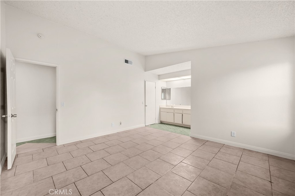 2101 Forry Property Photo 15